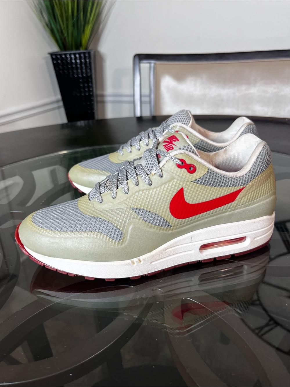 Nike Air Max 1 Fuse Women Matte Silver Gray Sneakers Shoes
Size 9.5